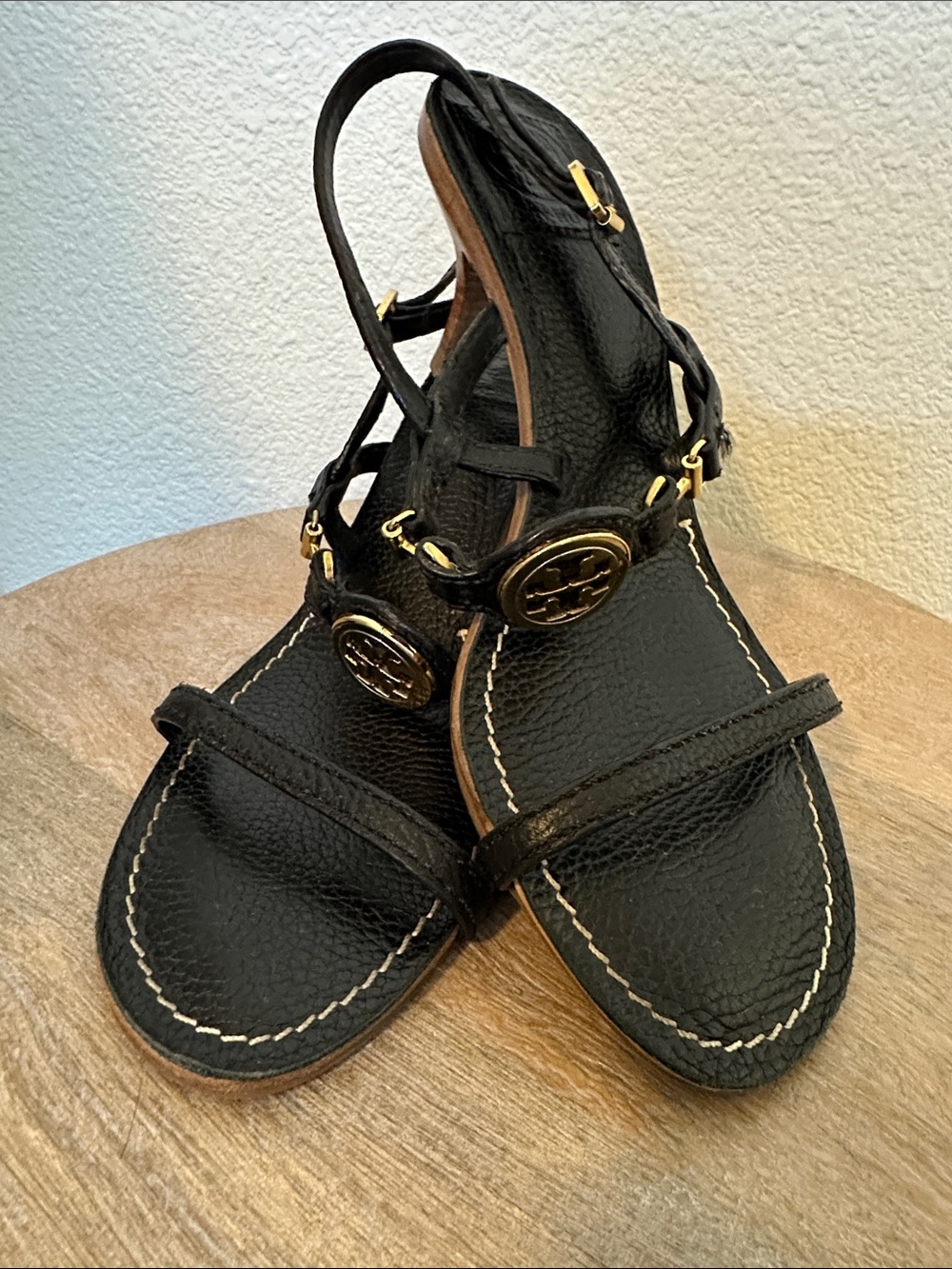 Tory Burch Black Leather Sandals with Gold Accent Logo - kitten heel sz. 7.5